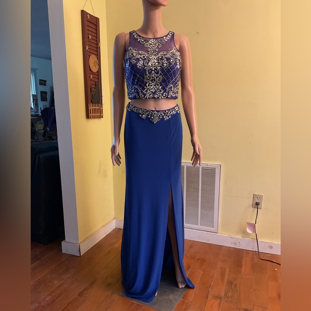 TWO PIECE SPECIAL OCCASION, TIME FOR A CRUISE LADIES!